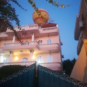 https://luxor-palace.hotels-luxor-egypt.com